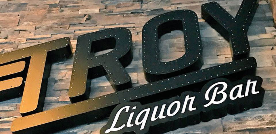 <span>The Black Hole Presents: </span>
Troy Liquor Bar in Golden Nugget!